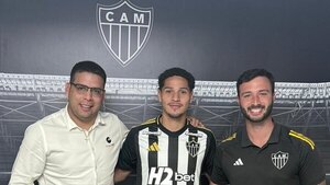 Versus / Surgió en Olimpia, debutó en el 2 de Mayo y ahora jugará en el Atlético Mineiro