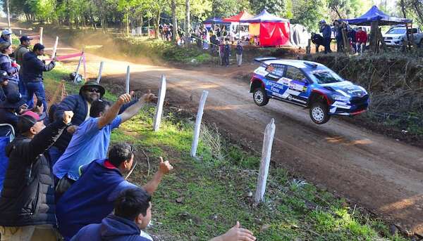 Mundial de Rally: casi 50 personas recibieron asistencia médica  - Nacionales - ABC Color