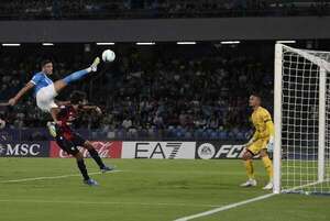 Napoli gana en el descuento y se pone en cabeza  - Fútbol Internacional - ABC Color