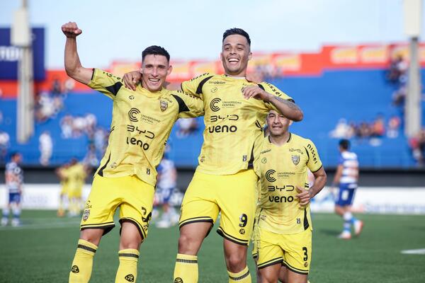 El Canario se hizo fuerte en el Ricardo Gregor