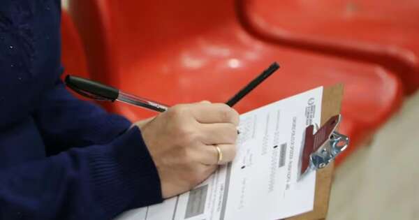 La Nación / Confirman el fraude en los exámenes docentes