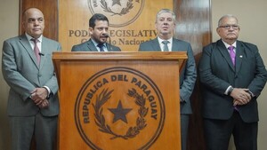 Oposición ve injerencia política en suspensión de licitación del TSJE
