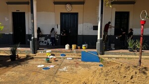 Levanta Escuelas Py pinta y repara instituciones ignoradas por el Estado