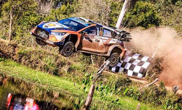 Con Sébastien Ogier a la cabeza, inicia la etapa final del WRC Rally Mundial | Unicanal