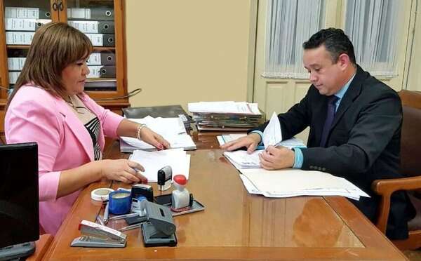Empresario y familiares van a juicio por presunto perjuicio a acreedores - Nacionales - ABC Color