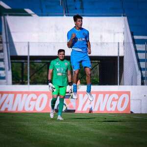 Ariel Ávalos convierte para el Bulo Bulo - Fútbol - ABC Color