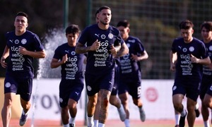 La Albirroja despide a agosto poniendo a punto el combo final - La Tribuna