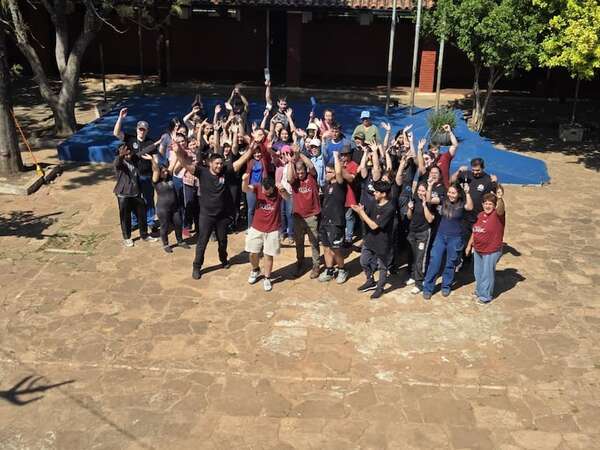 “Levanta Escuelas” movilizó a 80 activistas para refaccionar instituciones en Villarrica  - Nacionales - ABC Color