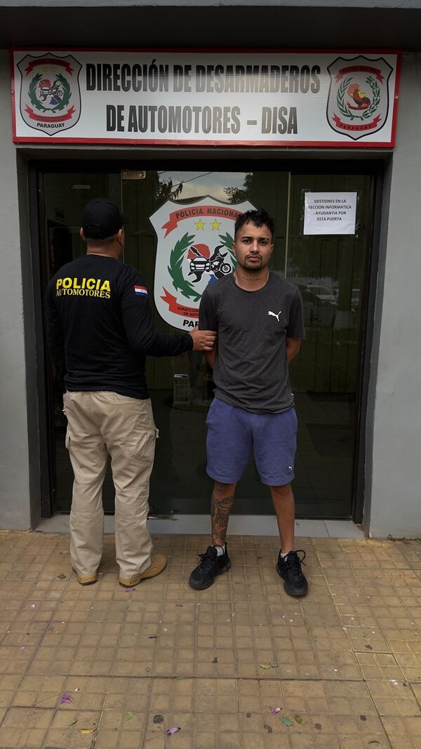 Popular / Usaba identidad de su hermano y cayó con camioneta robada en Brasil
