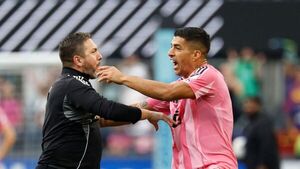 Repudiable acción de Luis Suárez