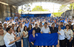 Unidad Liberal en marcha en Coronel Oviedo - Noticiero Paraguay