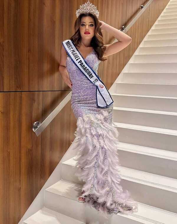 Popular / ¡Miss Planet renuncia a su corona y se despide de certámenes de belleza!