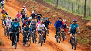 Más de 150 pedalearon en gran bicicleteada del Día del Niño en Yegros