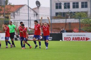 Triunfo de 1° de Marzo en el cierre del capítulo 15