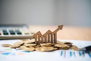 La cartera de créditos en los bancos registró un salto del 16,5% y se destacan los servicios
