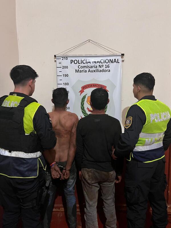 Padre e hijo quedaron aprehendidos por agarrarse a los golpes en María Auxiliadora