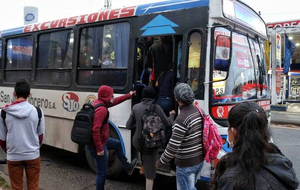 Gobierno busca destrabar paro de colectivos: anuncian principio de acuerdo | Unicanal