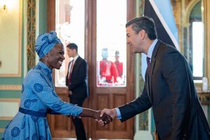 Peña tomó juramento a embajadores paraguayos y recibió las cartas credenciales a extranjeros