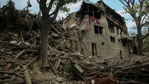 Afganistán amanece entre rescates y devastación tras terremoto que deja más de 800 muertos