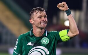 Versus / Clar se hace cada vez más importante en el Chapecoense