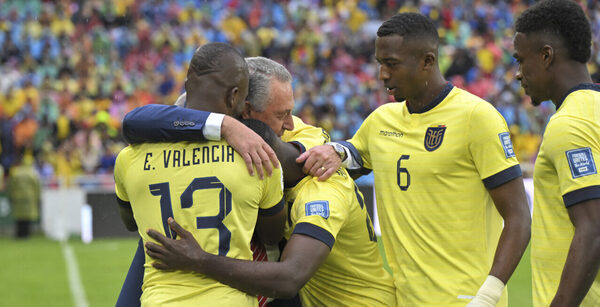 Versus / La figura de Ecuador que elogió a Alfaro y se refirió al duelo con Paraguay