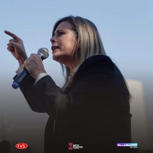 KATTYA GONZÁLEZ CRITICA A EFRAÍN ALEGRE Y PARAGUAYO CUBAS: “LIDERAZGOS MESIÁNICOS NO CONSTRUYEN UNIDAD” - «TVS DIGITAL»