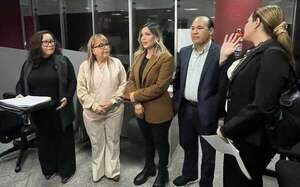 Incidente con concejala: “El Presidente tiene que ser ejemplo y no apelar a la fuerza” - Política - ABC Color