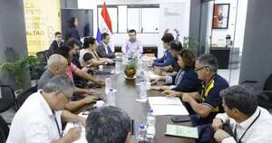 Diario HOY | Gobierno busca consenso para evitar huelga de choferes de transporte