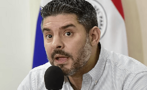 Nenecho usó bonos para financiar viaje de funcionarias a Madrid - Noticiero Paraguay