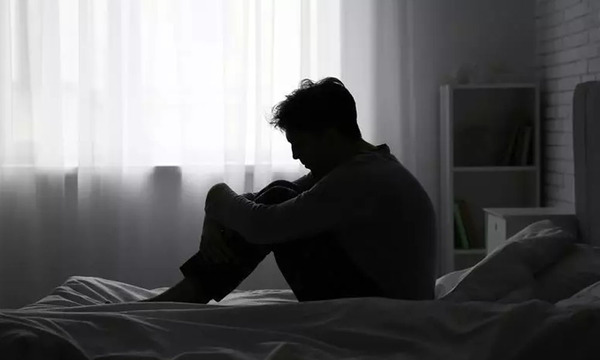 OMS alerta: cada 100 muertes en el mundo, una es por suicidio - OviedoPress