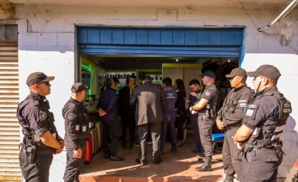 CDE: clausuran local comercial en defensa de derechos del consumidor