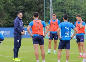 La Albirrojita inicia su preparación para el Mundial - La Tribuna