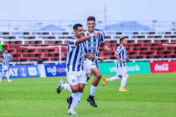 El 12 de Octubre de Itauguá avanzó a los octavos de final