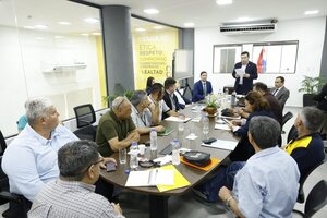 Culminó reunión tripartita: levantan huelga de choferes de colectivos | Unicanal