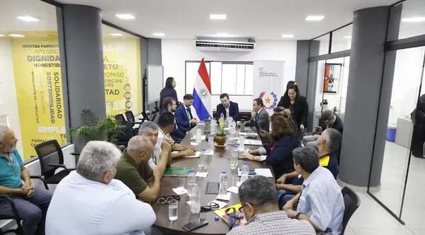 Se levanta el paro de choferes luego de diálogo