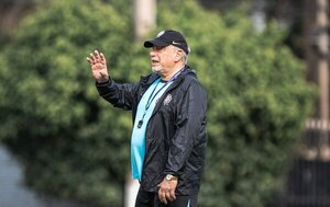 Versus / ¡Con el sello de Almeida! Las novedades en Olimpia para la Copa Paraguay