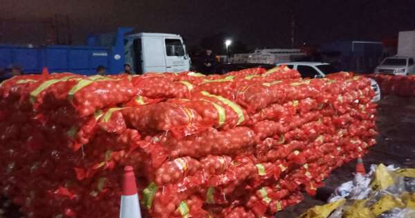 Diario HOY | En una semana incautan más de 160 toneladas de cebollas y papas de contrabando