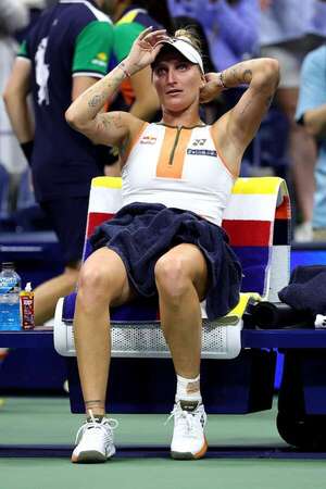 Vondrousova se retira por lesión y Sabalenka avanza a las semifinales sin jugar - Polideportivo - ABC Color
