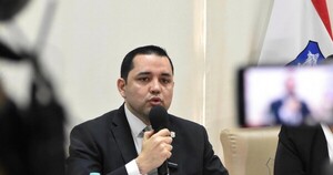 Bello cierra la polémica cuenta única para despegarse de Nenecho, pero deja a su exsecretario como asesor