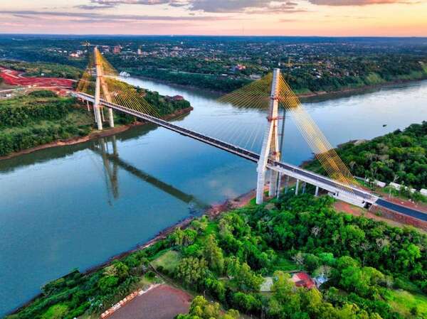 Habilitación del Puente de la Integración se postergaría hasta el 2027 por retrasos en obras del lado brasileño - Info Alto Parana