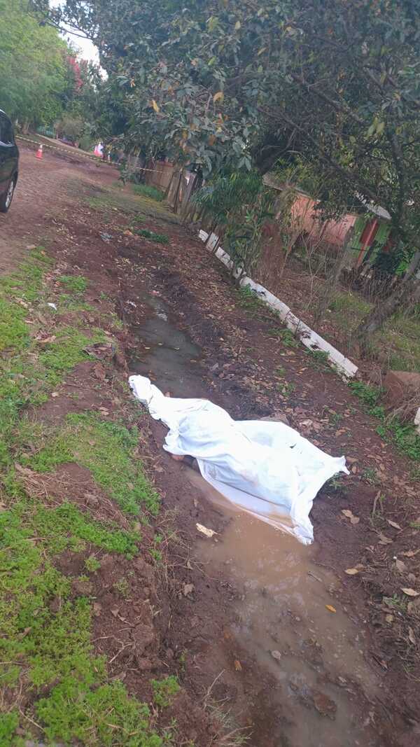 Hallan cadáver en la vía pública de Hernandarias - Info Alto Parana