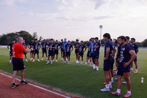 Alfaro define hoy el equipo titular que enfrentará a Ecuador
