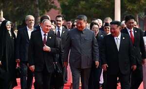 Video: China exhibe su colosal tecnología militar con Putin y Kim en la plaza de Tiananmen - Mundo - ABC Color
