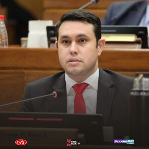 FISCALÍA SOSTIENE QUE NO HAY PRUEBAS DE QUE HERNÁN RIVAS ESTUDIARA DERECHO - «TVS DIGITAL»