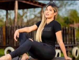 Popular / ¡Nadia Portillo celebró que se haya prohibido uñas en gel umía tras ligar cañeadas!