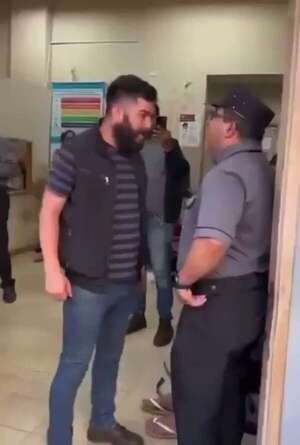 Vídeo: funcionario de CDE amenazó de muerte y abuso a un guardia de hospital - Nacionales - ABC Color