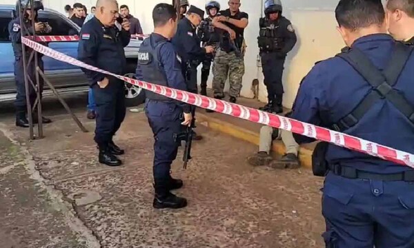 Asaltante armado con fusil y pistola muere en un tiroteo con policías en CDE – Prensa 5
