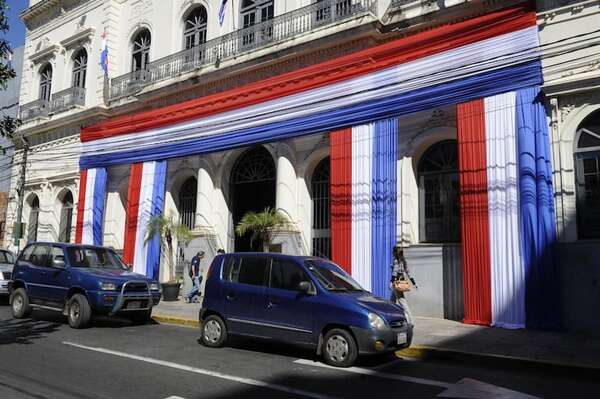 Ejecutivo autoriza ampliación para que Cancillería pague cuotas a organismos internacionales - Economía - ABC Color