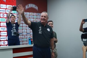 Versus / Gustavo Alfaro: "Esta es una selección de puertas abiertas"