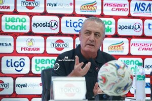 Versus / Gustavo Alfaro sobre la gran carga de emotividad que tiene el duelo ante Ecuador